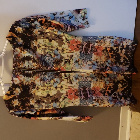 BEDO floral design dress - Picture 2 of 2